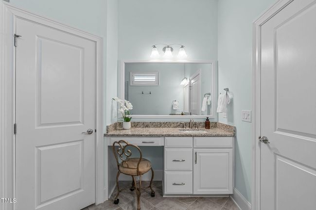 Water Closet | Image 30