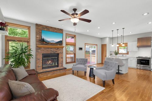 12769 Diamond Path, Apple Valley, MN, 55124-8379 | Card Image