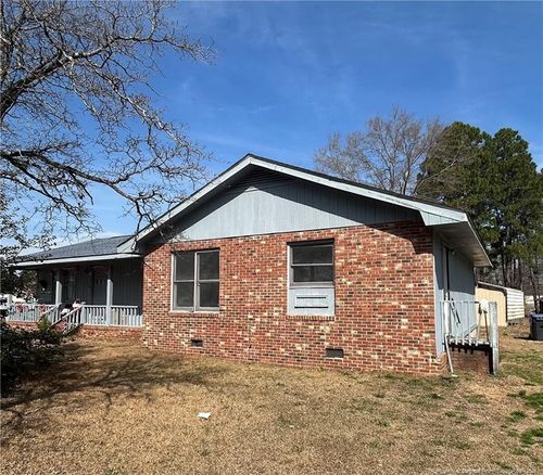 1370 Single Tree Ln, Raeford, NC, 28376-9366 | Card Image