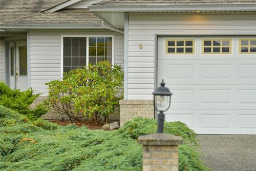 8-3048 George St, Duncan, BC, V9L2B2 | Card Image