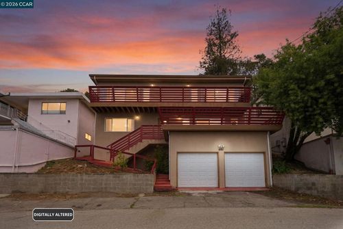 8910 Burr St, Oakland, CA, 94605 | Card Image