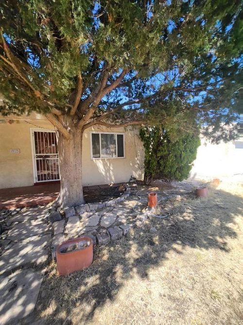 917 Girard Blvd Se, Albuquerque, NM, 87106-2934 | Card Image