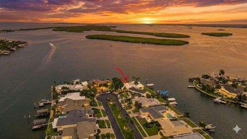 891 Island Way, Clearwater Beach, FL, 33767-1826 | Card Image