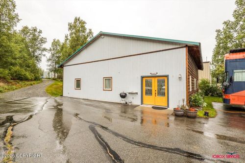 6510 E Beechcraft Rd, Wasilla, AK, 99654-9330 | Card Image