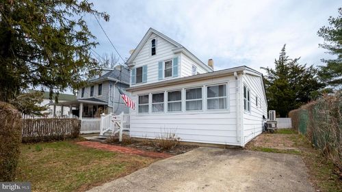 233 S Green St, Tuckerton, NJ, 08087-2640 | Card Image