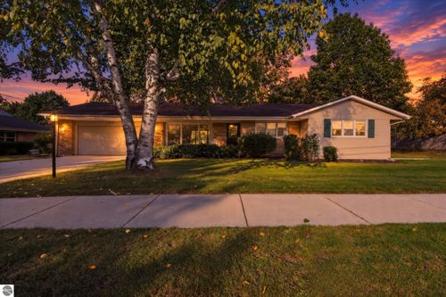 569 Charles Avenue, Alma, MI, 48801 | Card Image