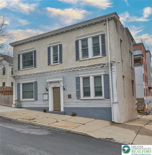 525 Ferry St, EASTON, PA, 18042-4403 | Card Image