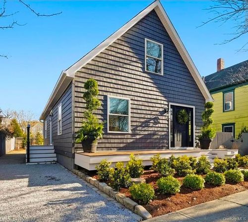 336 2nd St, Greenport, NY, 11944-1604 | Card Image