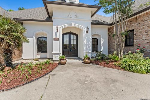 35261 Beverly Hills Dr, Prairieville, LA, 70769-3066 | Card Image