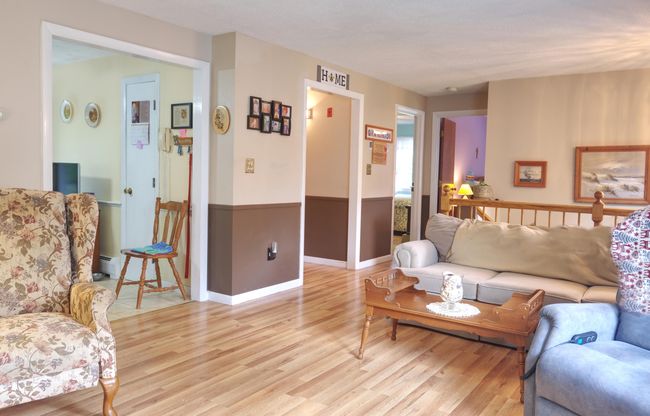 Living Room | Image 15