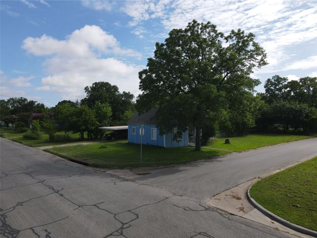 603 E Thomas St, House other with 2 bedrooms, 1 bathrooms and null parking in Sherman TX | Image 13