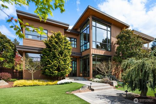 518 14th Ave W, Kirkland, WA, 98033-4829 | Card Image