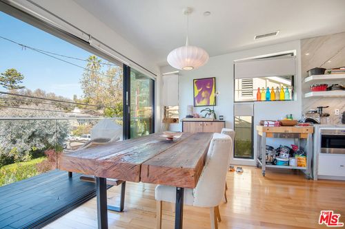 581 Agate St, Laguna Beach, CA, 92651-3225 | Card Image