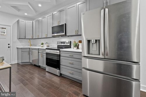 1703 Crystal Ave, BALTIMORE, MD, 21213-3104 | Card Image