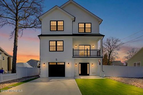 5 Shore Pine Dr, Brick, NJ, 08723-7422 | Card Image