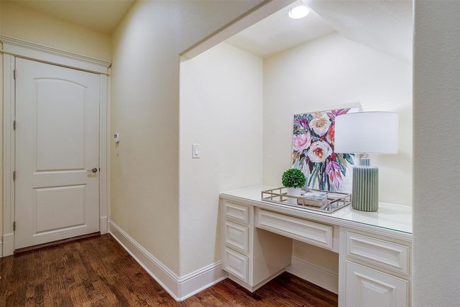 1204 E Scandinavian Ct, House other with 4 bedrooms, 4 bathrooms and null parking in Granbury TX | Image 38