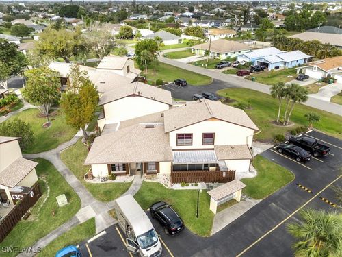 apt-83-1212 Se 6th Ter, CAPE CORAL, FL, 33990-3948 | Card Image