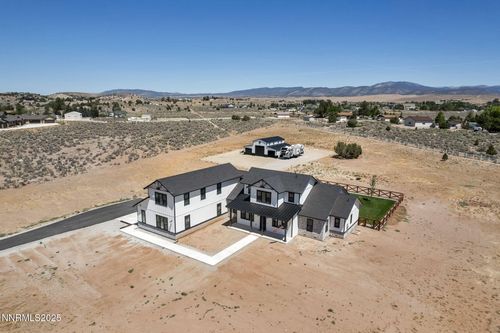 1409 Hunters Point Dr, Gardnerville, NV, 89410-7633 | Card Image
