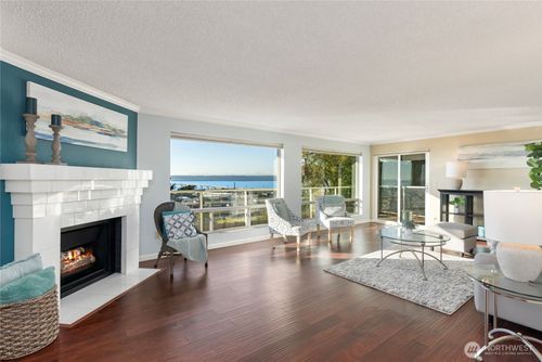 unit-a109-22315 6th Ave S, Des Moines, WA, 98198-6803 | Card Image
