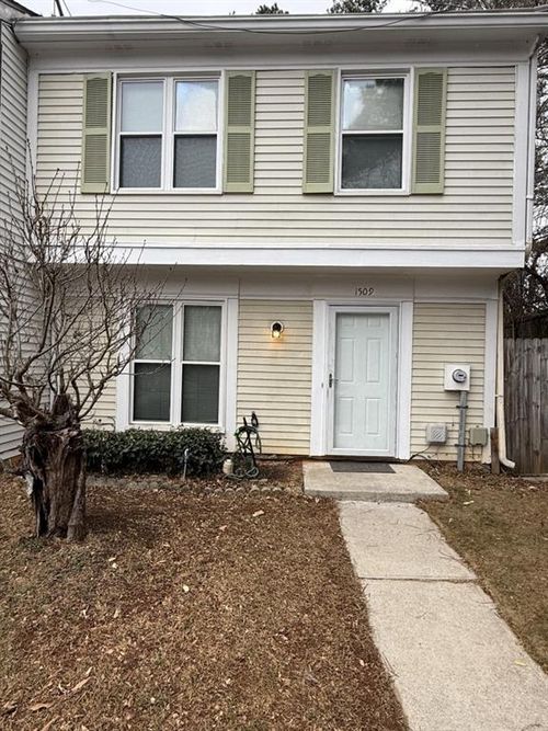 1509 Kilmuir Way, Stone Mountain, GA, 30083-1923 | Card Image