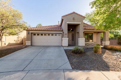 2605 E Charlotte Dr, Phoenix, AZ, 85024-5286 | Card Image
