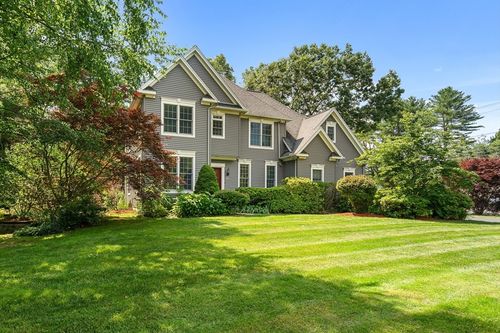 294 Cardinal Way, Northampton, MA, 01062-9202 | Card Image