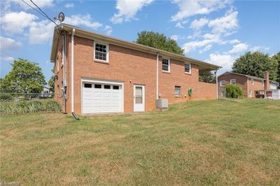 241 Janice Drive, House other with 3 bedrooms, 1 bathrooms and null parking in Mount Airy NC | Image 3