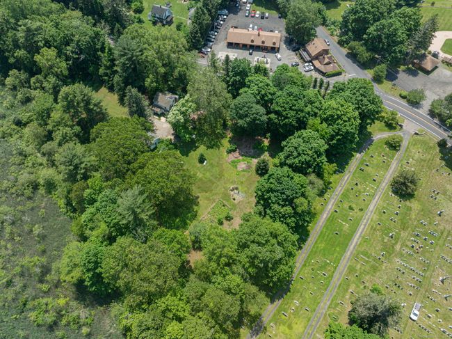 The house, tucked away, across from The Blue Bird Inn | Image 26