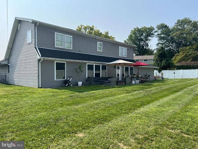 39 Shellflower Rd, House other with 5 bedrooms, 3 bathrooms and null parking in LEVITTOWN PA | Image 72