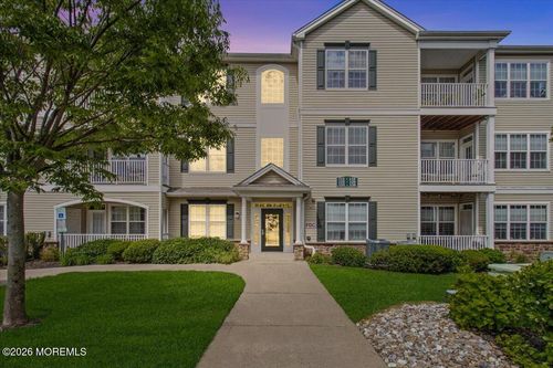 136 Mill Pond Way, Eatontown, NJ, 07724-2471 | Card Image