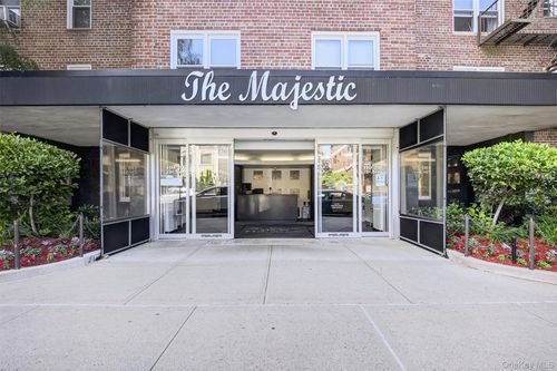 408-110-20 71 Avenue, New York, NY, 11375 | Card Image