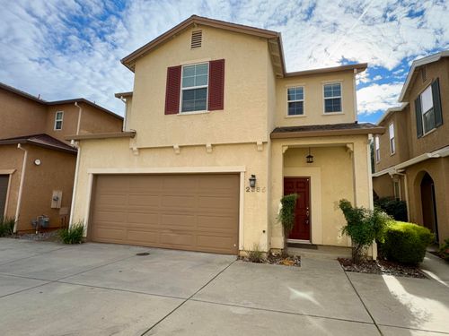 2385 Shining Star Way, Redding, CA, 96003-9321 | Card Image