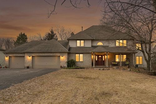 10860 Pawnee Ave N, Stillwater, MN, 55082-9221 | Card Image