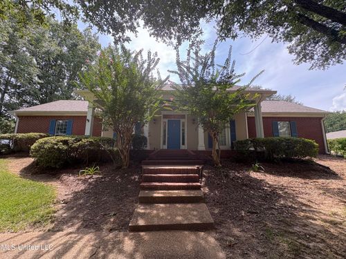 213 Kiowa Dr, Madison, MS, 39110-8813 | Card Image