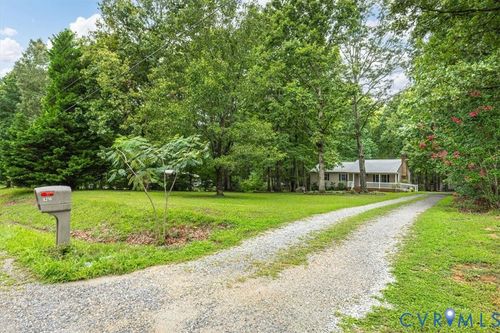 8310 Daybreak Dr, Amelia Court House, VA, 23002-2719 | Card Image