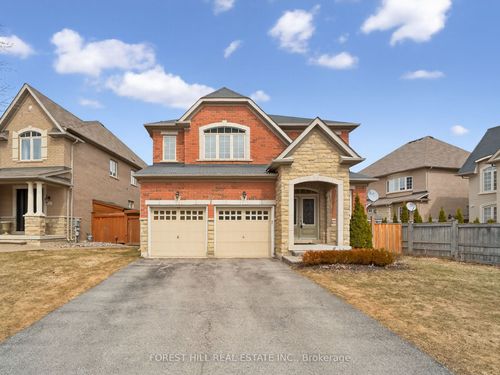 22 Mccombe Lane, Maple, ON, L6A4G2 | Card Image