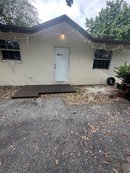 b-1208 N 57th Ave, Hollywood, FL, 33021-5188 | Card Image