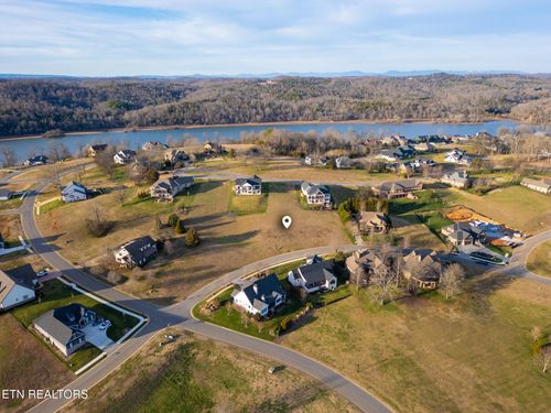 325 Chestnut Ln, Loudon, TN, 37774-2069 | Card Image