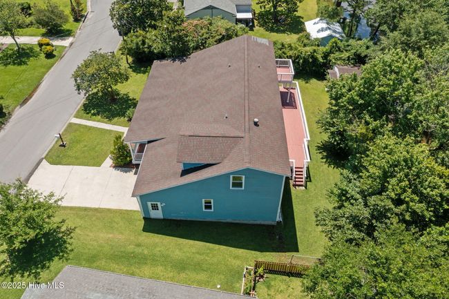 639 W Shore Dr, House other with 5 bedrooms, 4 bathrooms and 2 parking in Swansboro NC | Image 59