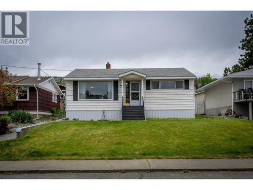743 Douglas St, Kamloops, BC, V2C3C7 | Card Image