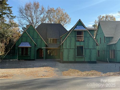 110 Hunter Ln, Charlotte, NC, 28211-3037 | Card Image