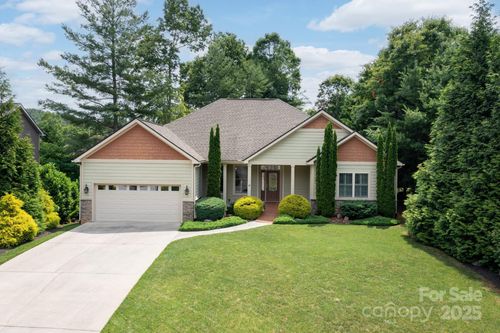 59 Ledgestone Dr, Fairview, NC, 28730-7100 | Card Image