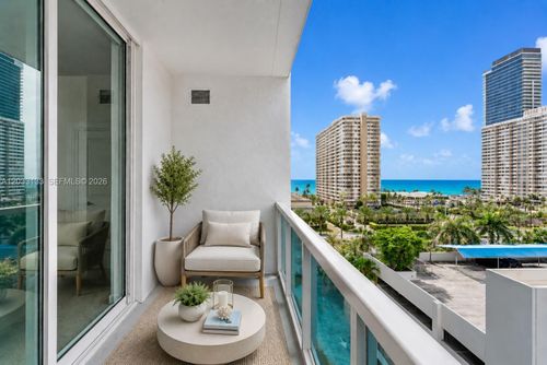 704-1945 S Ocean Dr, Hallandale Beach, FL, 33009-6061 | Card Image