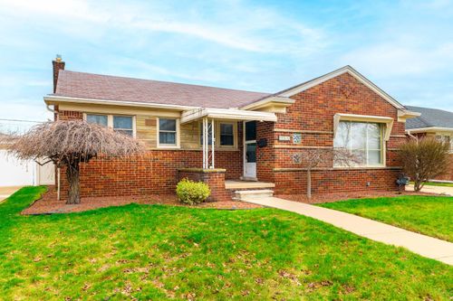 3305 Bridge St, Trenton, MI, 48183-3560 | Card Image