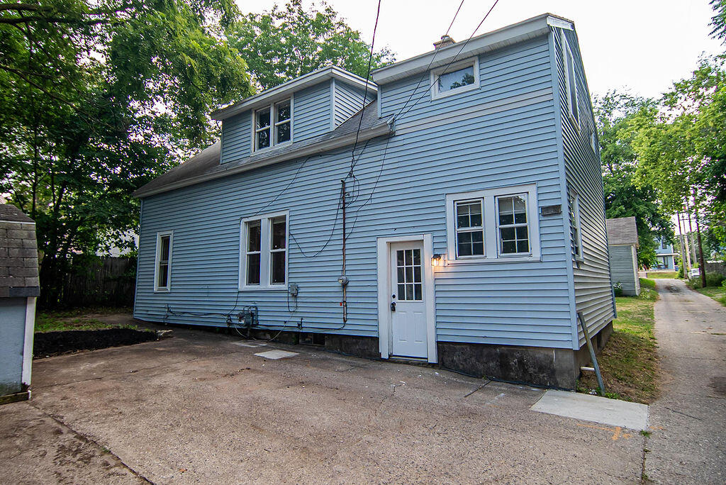 Hermitage St, Grand Rapids, MI 49506