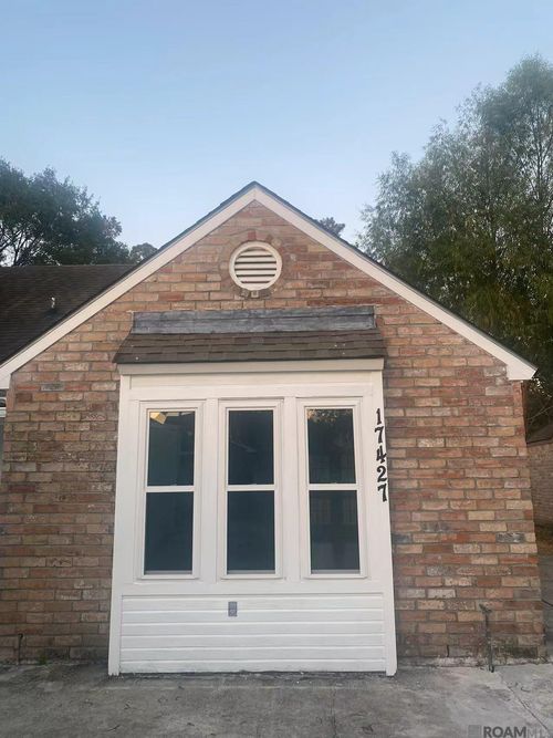 17427 Deer Lake Ave, Baton Rouge, LA, 70816-1786 | Card Image