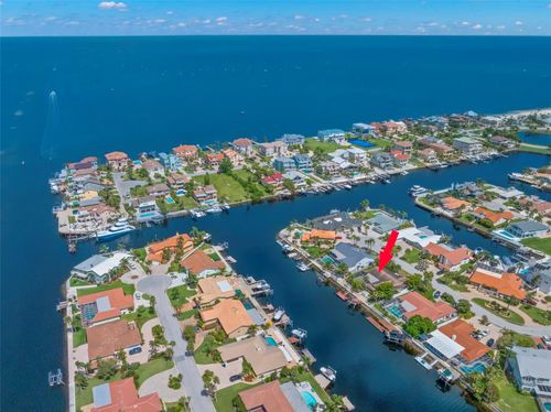 5030 Porpoise Pl, New Port Richey, FL, 34652-3019 | Card Image