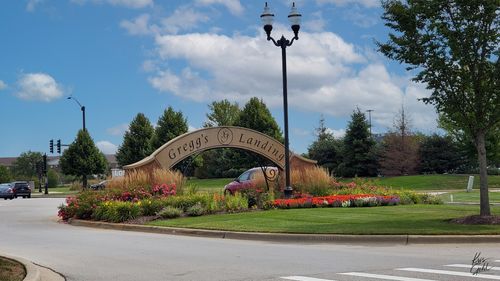 1817 Crenshaw Cir, Vernon Hills, IL, 60061-1242 | Card Image