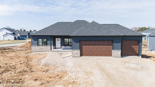 909 Red Hawk Drive Drive, Milton, WI, 53563 | Card Image