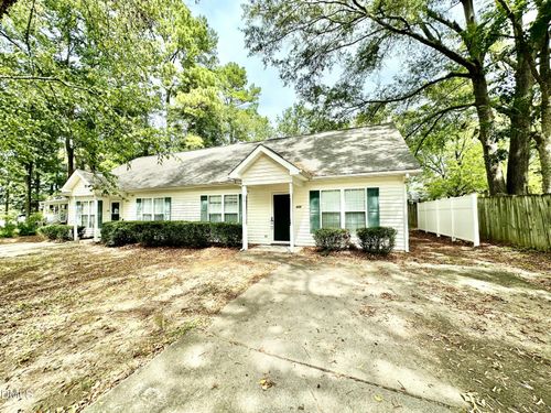 420 Wall St, Wendell, NC, 27591-9094 | Card Image